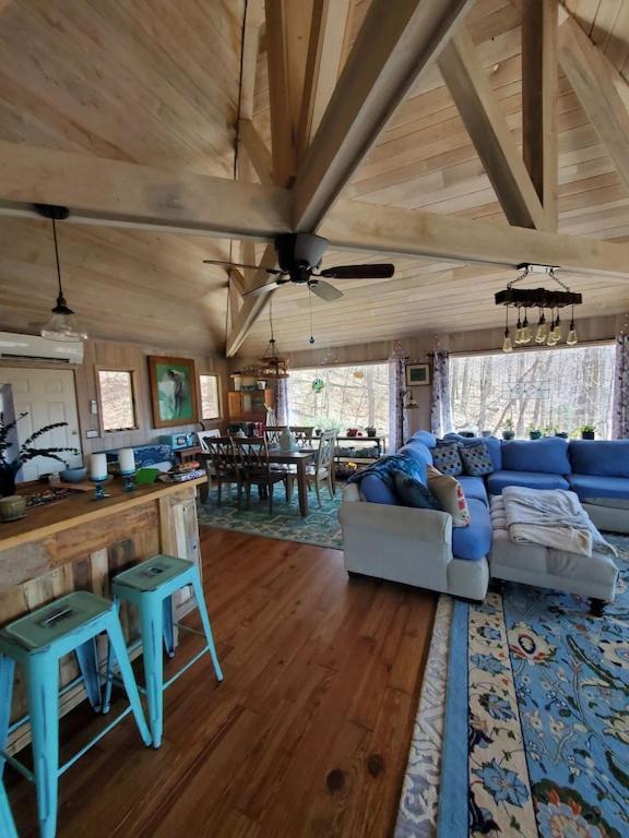 הוילה Burnsville Treehouse Cathedral In Blue Ridge Mountains, Nc מראה חיצוני תמונה